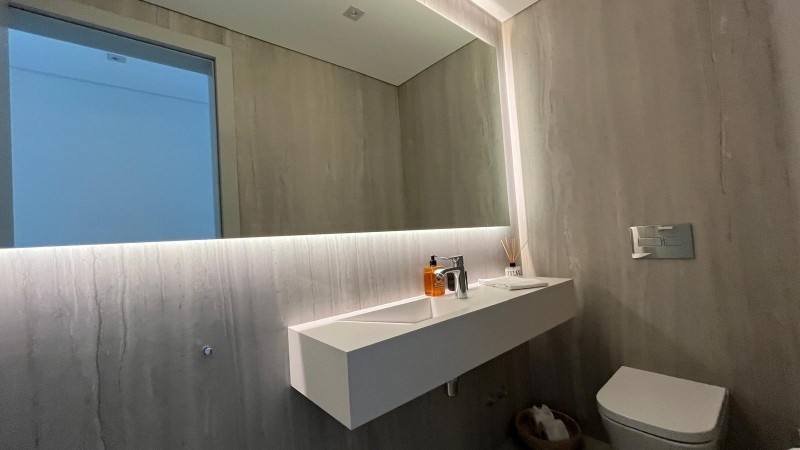 Departamento con tres suites en la Barra con vista al mar